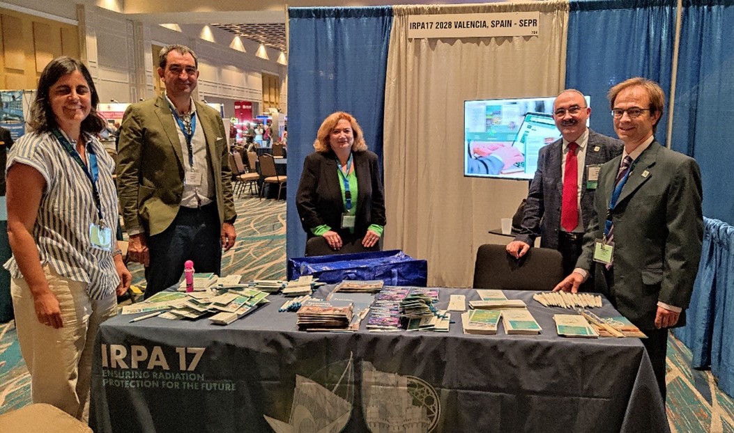 El stand de la SEPR para la promoción del congreso IRPA 17 en Valencia. Desde él se repartió información a más de 1000 congresistas y expositores