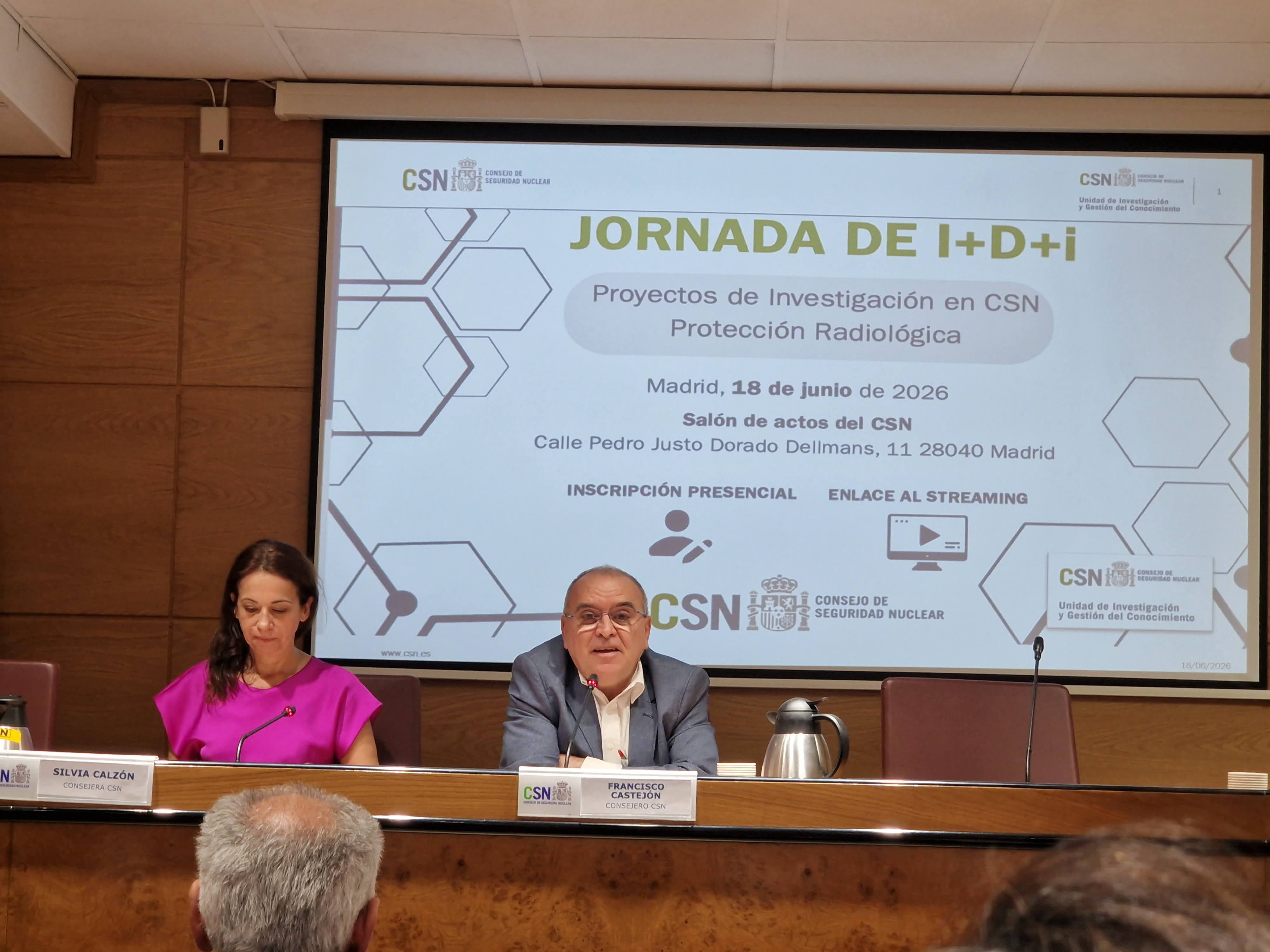 Consejeros del CSN en clausura